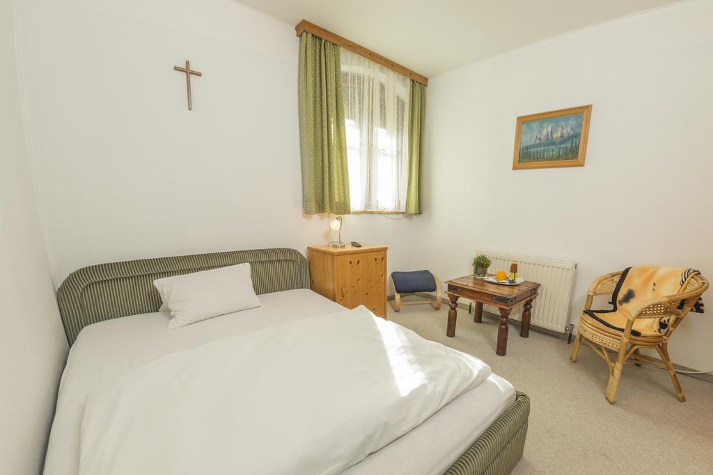 Hotel Pension Rega Saint Wolfgang Zimmer foto