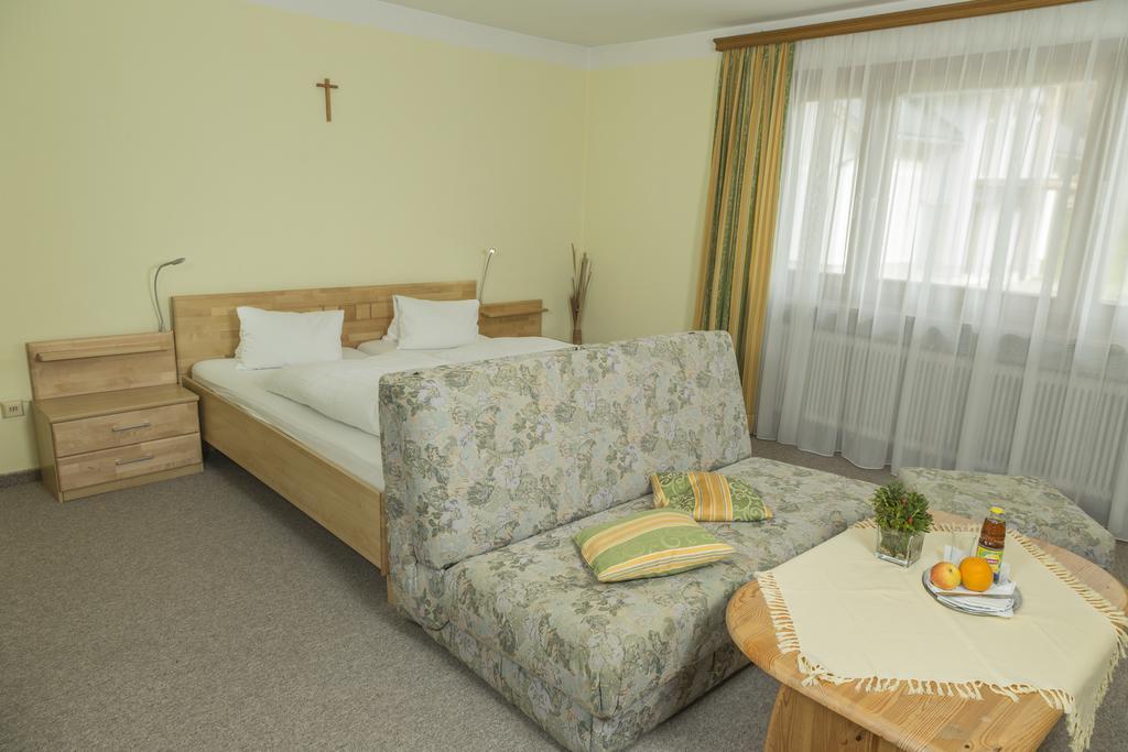 Hotel Pension Rega Saint Wolfgang Zimmer foto